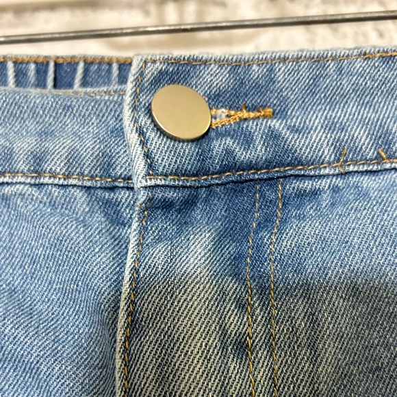 SHEIN Blue Distressed elastic waist Jean Shorts, 4XL - Picture 5 of 9